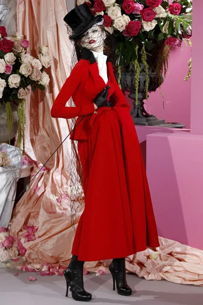 Look 7
